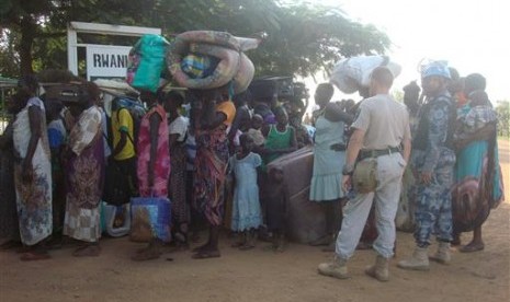 Dalam foto yang diambil Kamis, 14 Juli 2016 ini tampak warga Sudan Selatan mengungsi di kamp PBB di Juba.