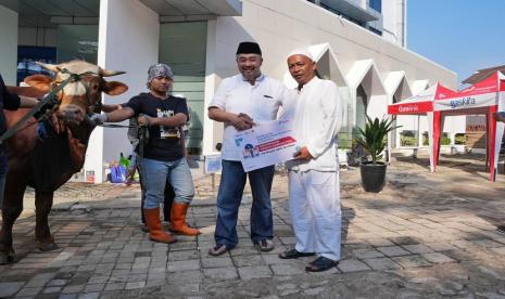 Dalam rangka Hari Raya Idul adha 1444 H, PT PGN Tbk sebagai Subholding Gas Pertamina melaksanakan penyembelihan, pemotongan dan penyerahan hewan qurban pada Kamis, (29/06/2023).