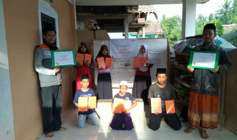 Dalam rangka memakmurkan bulan suci Ramadhan, Rumah Zakat terus melakukan beberapa kegiatan sebagai pelaksanaan dari program kebahagiaan ramadhan #DimulaiDariKita. Salah satunya adalah dengan menyalurkan paket Syiar Qur