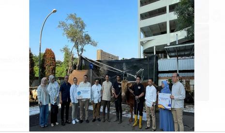 Dalam rangka memperingati Hari Raya Idul Adha 1444H PT Jamkrindo Syariah (JamSyar) menyalurkan 28 ekor sapi kurban kepada masyarakat yang membutuhkan di wilayah Kerja JamSyar baik di Kantor Pusat maupun Kantor Cabang.