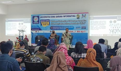 Dalam rangka menyiapkan lulusan bertalenta digital, Universitas BSI (Bina Sarana Informatika) akan mengadakan acara Bincang Kampus bersama Orang Tua (BKOT). Acara ini akan digelar  pada Sabtu, 12 Agustus 2023 di Universitas BSI kampus Kramat 98 yang beralamat di Jalan Kramat Raya No. 98, Senen, Jakarta Pusat. 