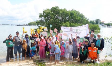 Dalam rangka milad yang ke-27, LMI mempertemukan para muzakki dan mustahik untuk saling silaturahim dan sharing bersama.