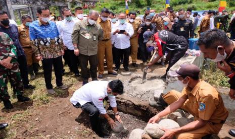 Dalam rangka pemenuhan gizi masyarakat khususnya peningkatan protein hewani dan sekaligus mengurangi ketergantungan impor susu, maka  Kementerian Pertanian RI (Kementan RI) melalui Direktorat Jenderal Peternakan dan Kesehatan Hewan (Ditjen PKH) terus melakukan upaya percepatan peningkatkan produksi susu nasional.