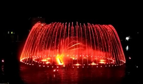 Dancing fountain atau air terjun menari