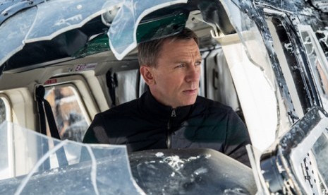 Daniel Craig pemeran James Bond dalam film Spectre