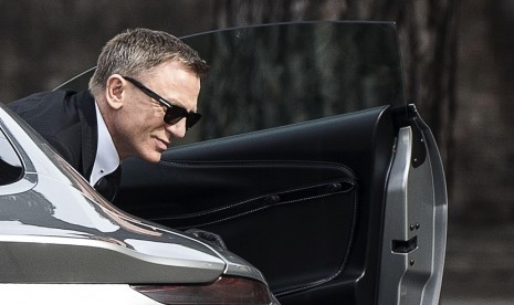 Daniel Craig saat menjalani syuting film terbaru James Bond, 'Spectre' di Roma, Italia