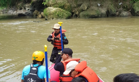 Danone-AQUA dan Terra Simalem gelar Aksi Bersih Sungai Deli dan Sosialisasi Pola Hidup Bersih dan Sehat ( PHBS) di Sungai Deli.