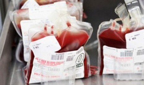 Darah donor. China mengatakan plasma darah dari pasien yang sembuh bisa bantu menolong pasien corona yang sedang kritis. 