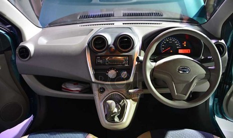 Dashboard New Datsun Panca GO di Jakarta, Rabu (20/8). Sedan hatchback ini dipasarkan pada kisaran Rp 96-101juta. 