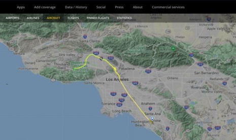 Data flightradar24 yang menunjukkan jalur tempuh helikopter yang ditumpangi Kobe Bryant