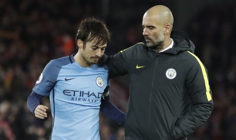 David Silva (kiri) bersama Pep Guardiola