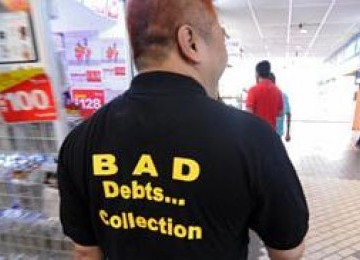 Debt collector, ilustrasi