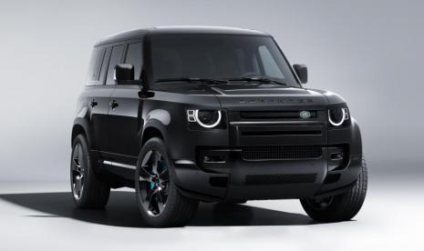 Defender V8 Bond Edition