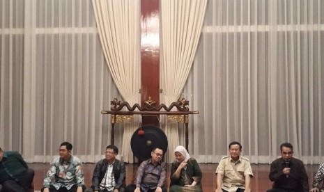 Deklarasi pasangan calon Gubernur dan Wakil Gubernur Jawa Tengah Sudirman Said-Ida Fauziah di Kediaman Ketua Umum Gerindra Prabowo Subianto, Jalan Kertanegara, Kebayoran Baru, Jakarta pada Selasa (9/1) malam.