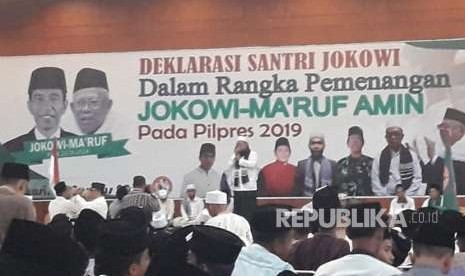 Deklarasi Santri Dukung Jokowi di Gedung Toton Baho, Jalan Raya Pekayon, Pekayon Raya, Bekasi Selatan, Kota Bekasi, Ahad (26/8).