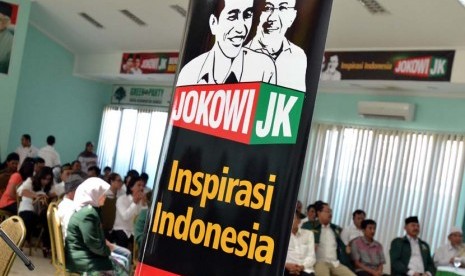 Deklarator seniman dan artishadir saat memberi dukungan capres-Cawapres Jokowi-Jusuf Kalla di Jakarta, Ahad (1/6).