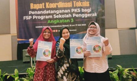 Delapan dosen Universitas BSI yang dinyatakan lolos dari seleksi Program Sekolah Penggerak (PSP) Angkatan 3 tahun 2022.