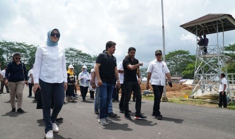  Delegasi Olympic Council of Asia (OCA) dipimpin Director General & Technical Husain Al-Musallam, Selasa (8/5) kembali datang ke Palembang. Delegasi OCA mendatangi venue tempat pertandingan Asian Games 2018 serta fasilitas pendukungnya di komplek Jakabaring Sport City (JSC).