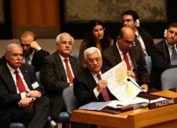 Delegasi Palestina dipimpin oleh Mahmoud Abbas dalam sebuah forum PBB