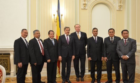 Delegasi Parlemen RI dan Parlemen Romania usai melakukan pembicaraan di Gedung Parlemen Romania