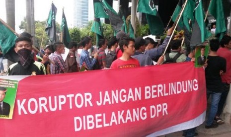 Demo di depan KPK