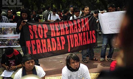 Demo menolak kekerasan terhadap wartawan Foto: Yogi Ardhi/Republika