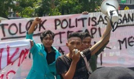 Demo tolak politisisasi kampus