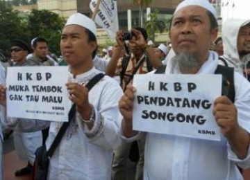 Demo FPI menentang pendirian gereja HKBP