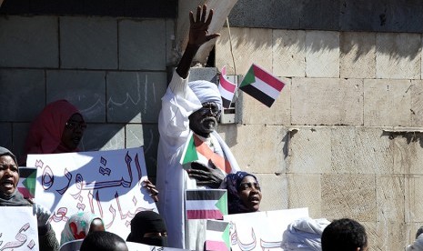 Demonstran melakukan aksi protes di Sudan. Ilustrasi