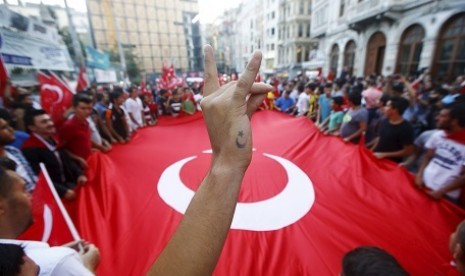 Demonstran nasional berunjuk rasa di Ankara, Rabu (9/9).