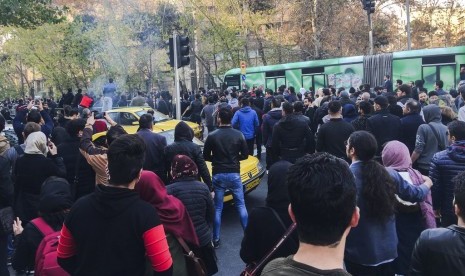 Demonstrasi di Iran, Sabtu, 30 Desember 2017.