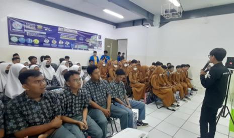 Dengan mengundang siswa/i dari SMK Wirasaba, kegiatan BSI Digination kali ini sukses digelar di Aula Universitas BSI kampus Karawang.