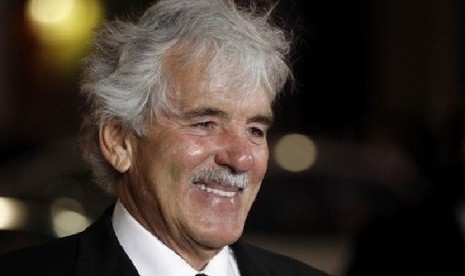 Dennis Farina