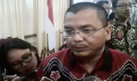 Denny Indrayana. Denny Indrayana memprediksikan ada lima jenis putusan MK soal sistem pemilu.