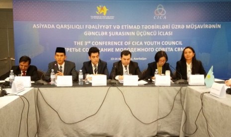 Deputi Pengembangan Pemuda Asrorun Niam Sholeh tampil di acara Konferensi Internasional Kepemudaan III di Baku, Azerbaijan, Jumat (13/4).