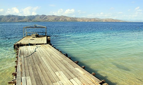 Dermaga kecil di Pulau Gili Nanggu