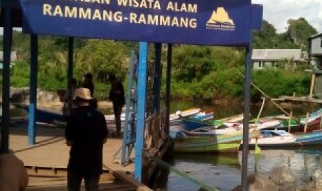 Dermaga Rammang-Rammang, Maros, Sulawesi Selatan. Kunjungan Menpar bersama dua influencer dinilai membawa efek domino bagi destinasi wisata karst Rammang-rammang.