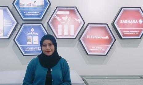 Desi Masdin Dama, mahasiswa aktif Program Studi (Prodi) Sains Data di Universitas Nusa Mandiri (UNM), berhasil diterima magang di PT Sadhana Ekapraya Amitra sebagai Data Analyst for Business Development.