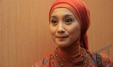 Dessy Ratnasari. Dessy membagikan tips awet muda sehingga terlihat tetap segar di usia menjelang 50 tahun.