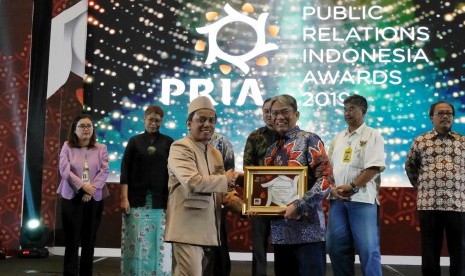 Dewan Perwakilan Daerah (DPD) RI menerima penghargaan Public Relations Indonesia Award (PRIA) 2019 kategori Lembaga Terpopuler di Media Tahun 2018. 