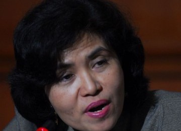 Dewi Fortuna Anwar