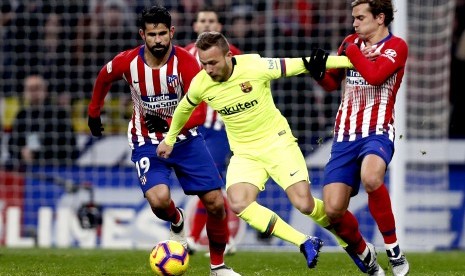 Arthur Melo (tengah). 