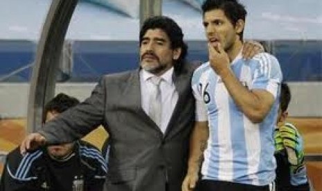 Diego Maradona dan Sergio Kun Aguero