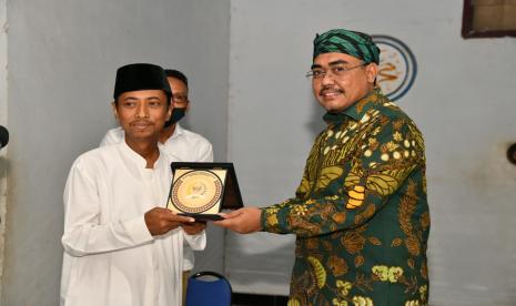 Dihadapan santri dan pengasuh Pondok Pesantren Minhajut Thulab, Desa Andoolo Utama, Kecamatan Bike, Kabupaten Konawe Selatan, Provinsi Sulawesi Tenggara,  Wakil Ketua MPR RI Dr. H. Jazilul Fawaid SQ, MA mengapresiasi jerih payah para siswa, yang tak pernah lelah untuk  terus belajar. Karena belajar di ponpes, itu memang tidak ringan. Belajar di pondok juga tidak gampang karena harus belajar ilmu dunia dan akhirat. 