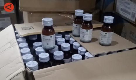 Dinas Kesehatan (Dinkes) telah melakukan penarikan obat dari seluruh Puskesmas yang ada dan Unit Pelayanan Teknis (UPT) Instalasi Farmasi setelah adanya rekomendasi dari Badan Pengawas Obat dan Makanan (BPOM) terkait 69 jenis obat yang izin edarnya telah dicabut.