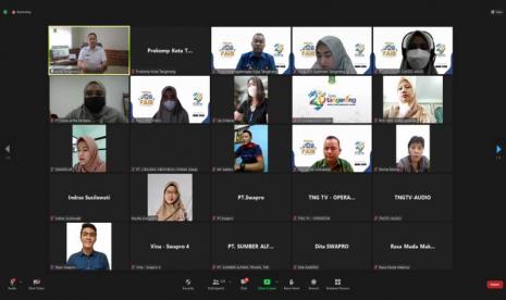  Dinas Ketenagakerjaan Kota Tangerang kembali menggelar virtual job fair bulanan, Kamis (30/6/2022). Warga Kota Tangerang yang butuh pekerjaan memiliki kesempatan ambil bagian dari 1.255 lowongan pekerjaan yang tersedia dalam bursa kerja online tersebut. 