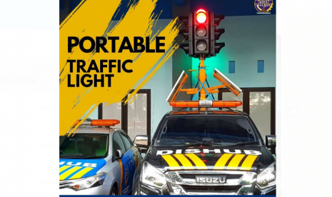 Dinas Perhubungan (Dishub) Kota Malang memiliki satu unit Portable Traffic Light (PTL).