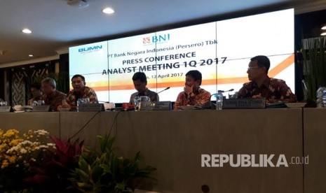 Direksi Bank Negara Indonesia (BNI) menyampaikan kinerja perseroan pada kuartal 1 2017. Tercatat laba perseroan tumbuh sebesar 8,5 persen year on year (yoy) menjadi Rp 3,23 triliun. 