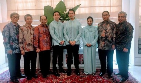 Direksi dan komisaris PT Semen Padang bersama Menteri BUMN Rini M Soemarno pada acara halal bihalal di kediaman Menteri BUMN, Sabtu (30/6)