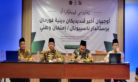 Direktorat Pendidikan Diniyah dan Pondok Pesantren (PD Pontren) Direktorat Jenderal Pendidikan Islam Kementerian Agama membahas Imtihan Wathani, atau Ujian Akhir Pendidikan Diniyah Formal Berstandar Nasional. Pertemuan ini difokuskan pada evaluasi penyelenggaraan ujian tahun 2024.